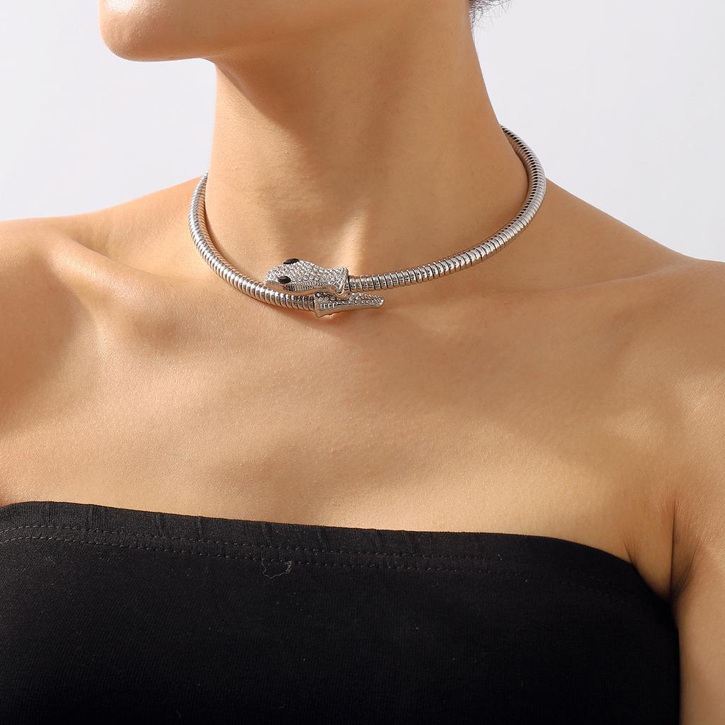 Tooxika Exaggerated Snake Necklace Punk Personality Hip-hop Style Necklace Hip Cool Street Fashion Show Micro-set Necklace