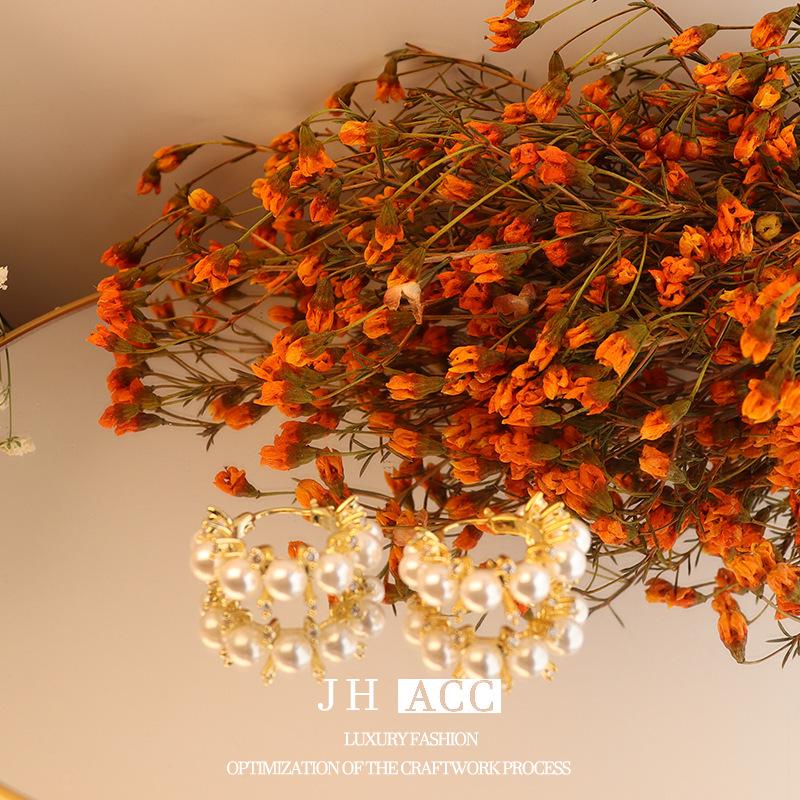 French Retro Pearl Earrings - S925 Silver and Gold-Plated Copper for a Versatile, Elegant Look