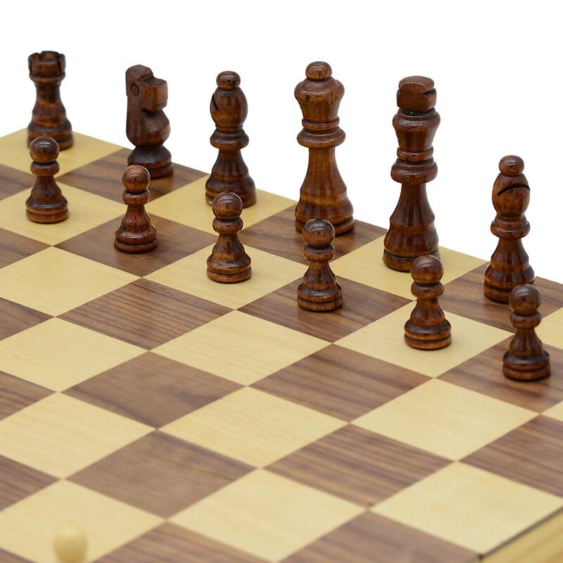 Brangdy Wooden Magnetic Foldable Chess Set