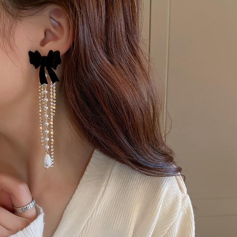 Flocking Bow Artificial Pearl Tassel Earrings Fashion Temperament Stud Earrings Personality Internet Celebrity Earrings