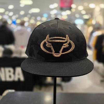 NBA NBA Chicago Bulls Büyük Logolu Metal Snapback N255AP623P