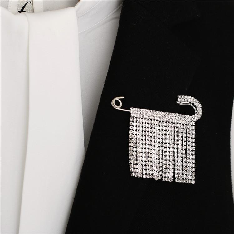 

Мода Винтаж Женщины Мужчины Бабочка Звезда Броши Цепи Изысканный Металл Трендовые Унисекс Значки Корсаж Ретро Брошь Булавка Ювелирные Изделия