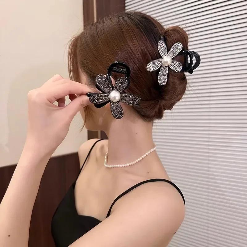 Eleganti Fermagli per Capelli a Fiore con Perle Grandi per Donne Coreani Brillanti Cristallo Nero Artigli di Squalo Fermaglio per Capelli Accessori per Capelli per Ragazze