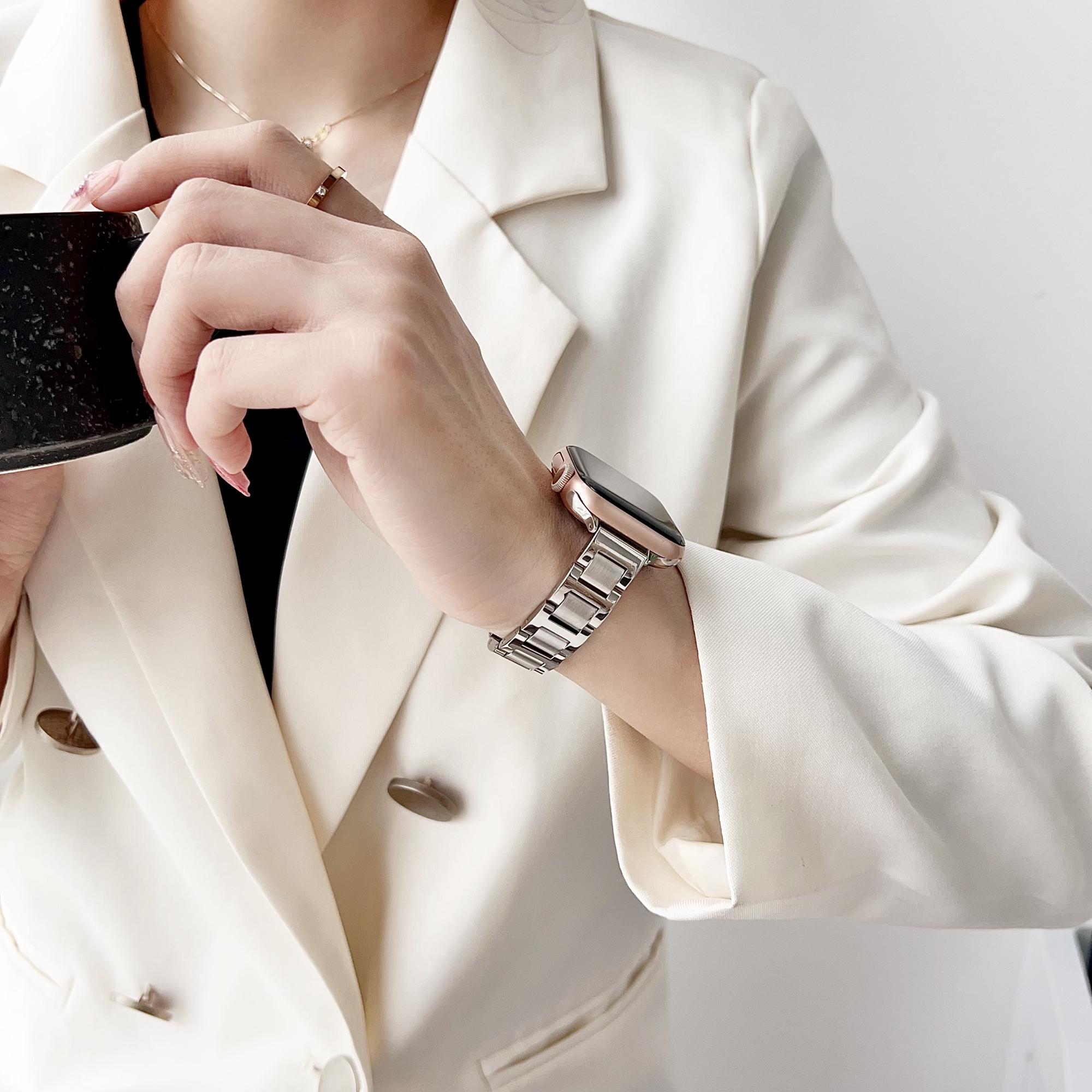 

For Apple Watch 10 46mm/Ultra 2/Ultra 49mm/9 8 7 45mm/SE (2023) SE (2022) SE 6 5 4 44mm/3 2 1 42mm Watch Strap 14mm Stainless Steel Band Black