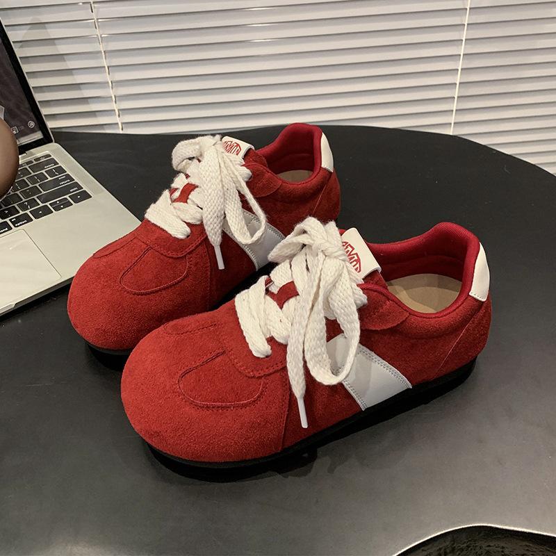 

Thick-soled inner height increase, red German training shoes for women s 2025 autumn new versatile sports women s shoes, retro color ma 35 красный