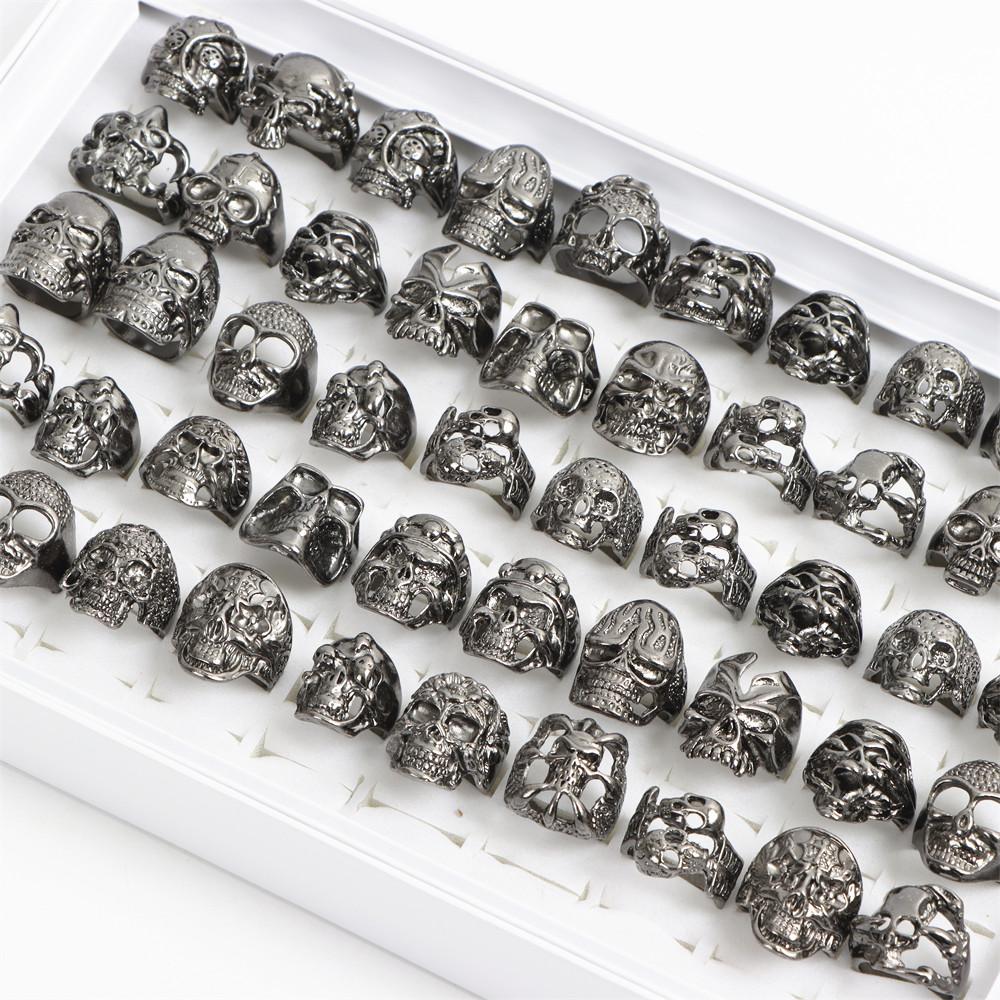 10/15/20 Stück/Los Retro Gothic Punk Totenkopfringe Herren Damen Charm Rock Cool Mode Schmuck Accessoire Täglich Party Geschenk Zufälliger Stil