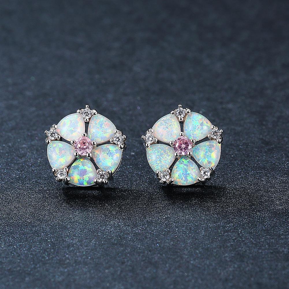

Japanese and Korean Version of New Diamond Studded Flower Earrings for Women Simple Temperament Personality Versatile Earrings and Earrings