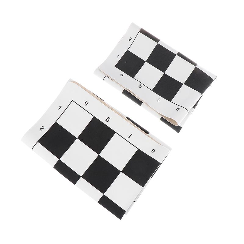 Schwarz-weißes tragbares Schachbrett 43 cm 51 cm Pu-Leder Weiches Turnierschachbrett für Lernspiele für Kinder