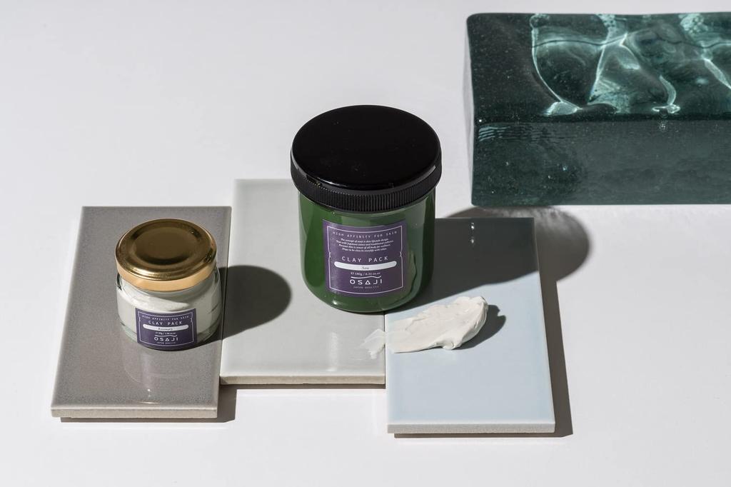 Osaji Clay Pack Pack Mineral Pore Care Pack That Fits the Skin Absorbs Dirt from Pores Improves Skin Texture Improves 180g IBUKI [Mud Dullness]