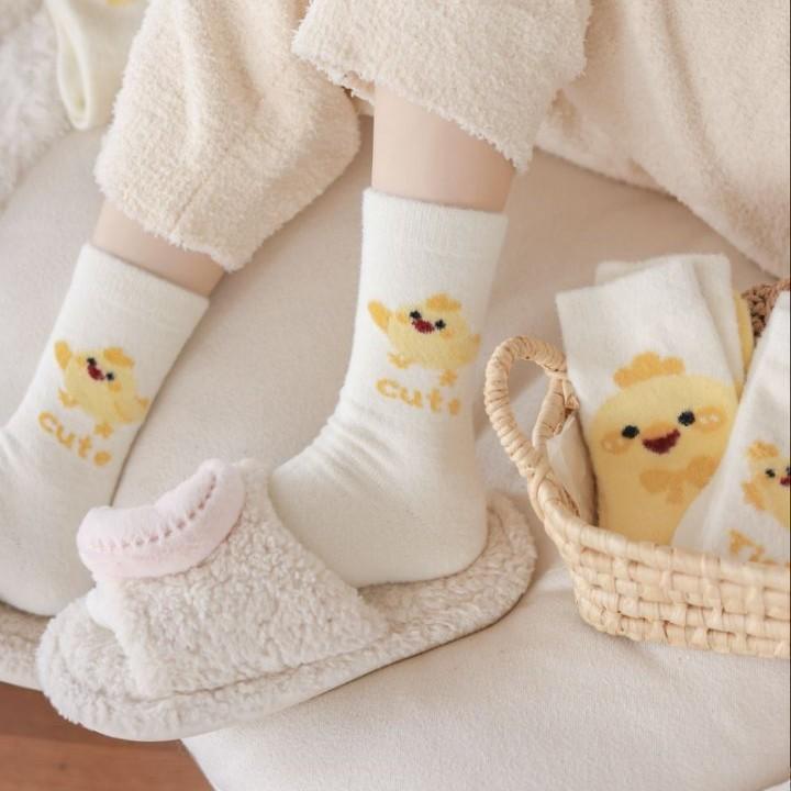 Autumn and Winter Thicken Warm Women Socks Cute Cartoon Chick Fleece Medium Tube Socks Japanese Kawaii Thermal Home Floor Socks