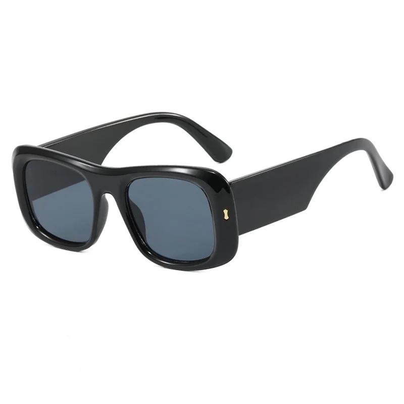 

Vintage Square Rivets Sunglasses Women Fashion Big Frame Gradient Leopard Eyewear Designer Brand Female Sun Glasses only 1pcs sunglasses