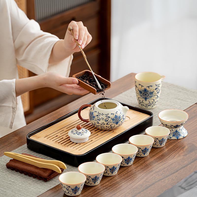 Ru kiln twisted branch lotus travel tea set outdoor portable Kung Fu tea Kuaike cup Guochao merchandise gift box