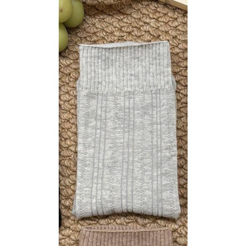 

Женские осенние новые ретро однотонные темно-зернистые бесшовные гольфы-трубы 1 pair светло-серый