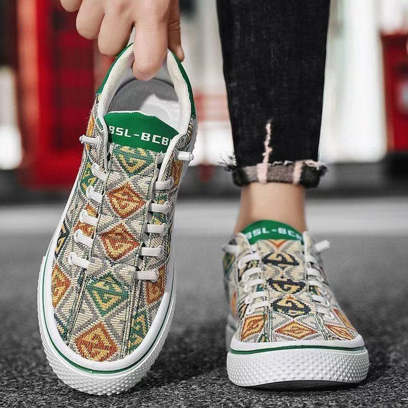 One-pedal Canvas Shoes Men's Shoes Casual Printing Embroidery Versatile Spring New Sports Shoes Men's Board Shoes