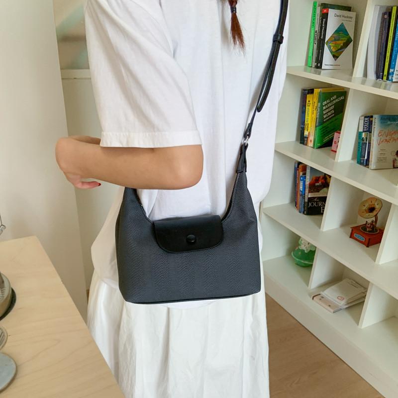 Dumpling Leather Shape Single Shoulder Crossbody Bag Handbag Women Gift Fashion