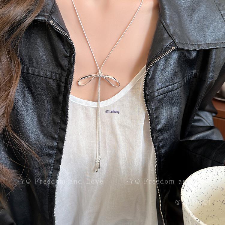 Women's Bowknot Pendant Necklace - Korean Style Silver Sweater Chain, Versatile Summer T-shirt Accessory