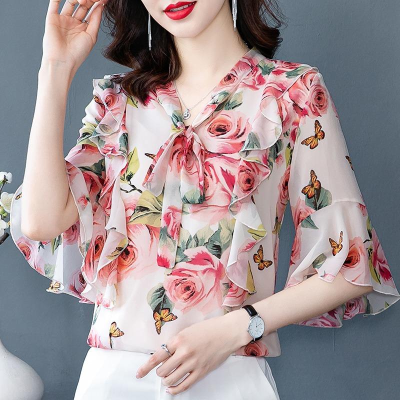 Middle-aged Loose Chiffon Shirt Women's Short-sleeved New Fashion Floral Tops Age-reducing Shirts