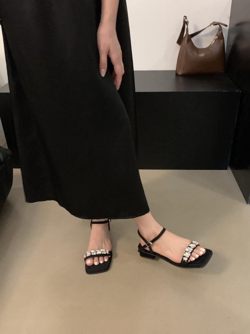 

Огромные удобные туфли-сандалии на толстом каблуке, женские 2025, новые, ретро, на платформе, с круглым носком, на липучке, на высоком каблуке 40 чёрный