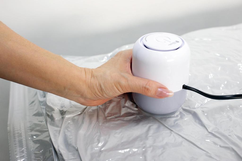 Orient Electric Suction Pump for Compression Bags Set of 2 Compression Bags + OR-3009