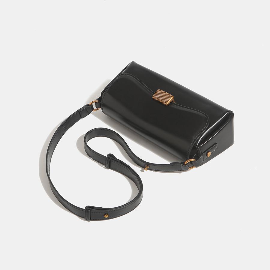 Fashi PU Leather Shoulder Underarm Bags for Women Solid Color Armpit Flip Handbag Female Small Square Bag Daily Shopper Bags
