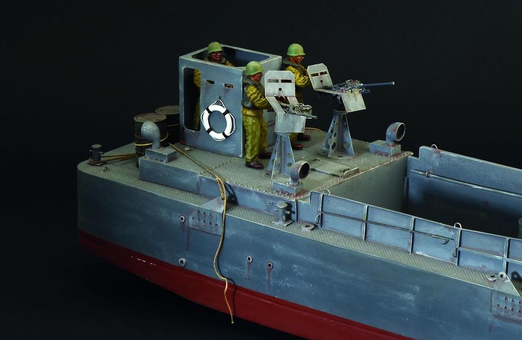 Italeri Tamiya 1/35 Military Series No. 6755 LCM 3 Landing Craft Plastic Model 37803 (Ship)