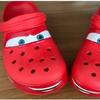 Siste Mcqueen Barnetøfler Animasjonshull Design Vanntett Sklisikker Solid Rød Fôret med Fleece Utendørs Innendørs Fritid Julegaver
