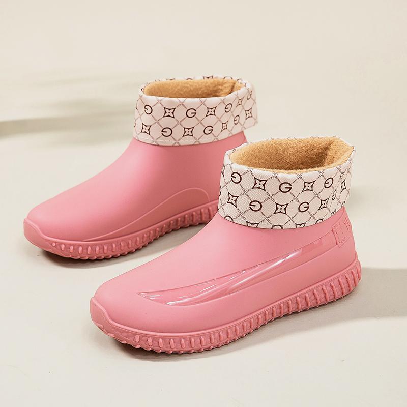 Fashion Rain Shoes Women Wear Waterproof and Non-slip Internet Celebrity Water Shoes Short Tube Japanese Thick-soled Rubber Shoes Wear-resistant