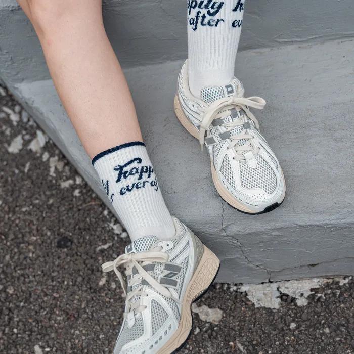 Happily crew socks WHITE&NAVY