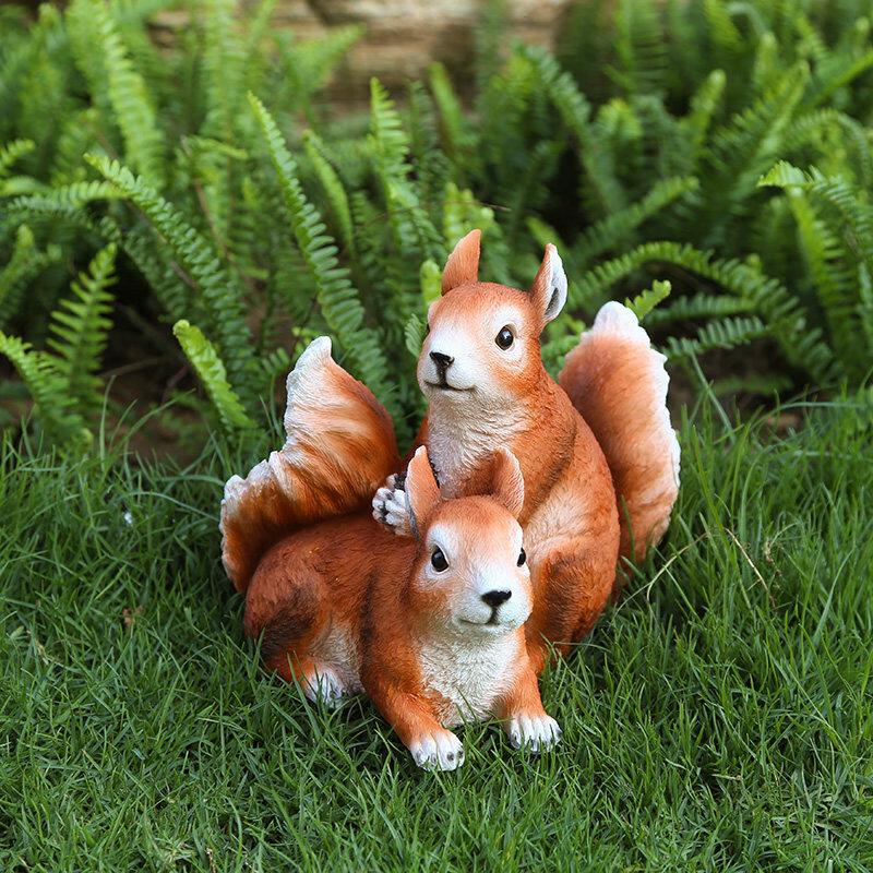 DAZHEN CERAMICS Garden Squirrel Ornaments (3-Piece Set)