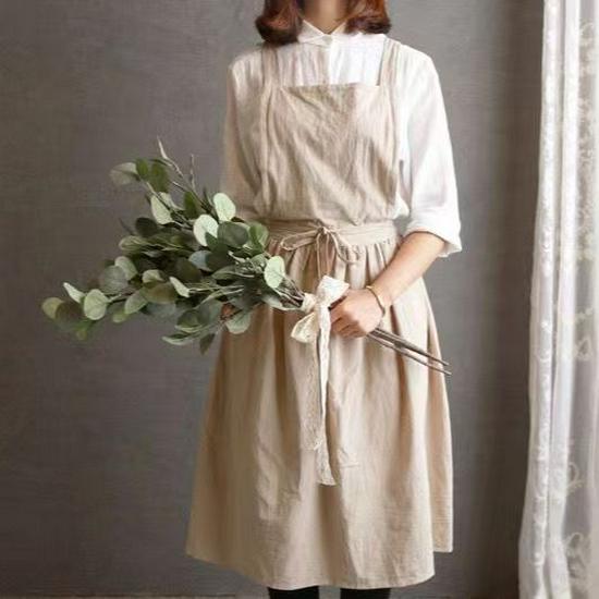Korean-Japanese Academy Style Barista Apron: Pure Cotton Artistic Workwear for Restaurant & Florist Staff
