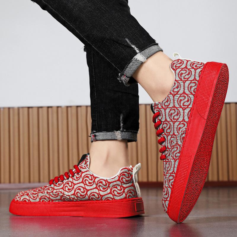 

2025 весна новый модный бренд интернет знаменитости взрыв низкие скейтборд обувь год рождения мода универсальная спортивная и досуг модная обувь 39 красный