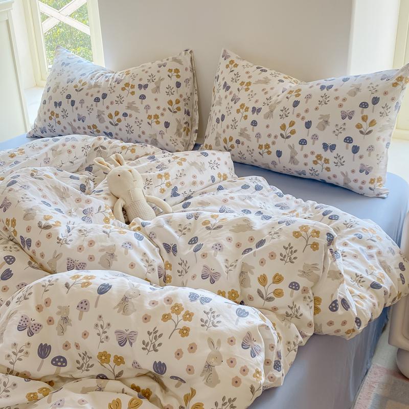 3-piece plant-flower printed bed cover (1* bed cover +2* pillowcase, no filling) Soft, comfortable and breathable bedding