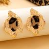 A Pair of Women's Earrings, Asymmetrical Zinc Alloy Leopard Print Earrings, Suitable for Daily Wear and Banquet Wear