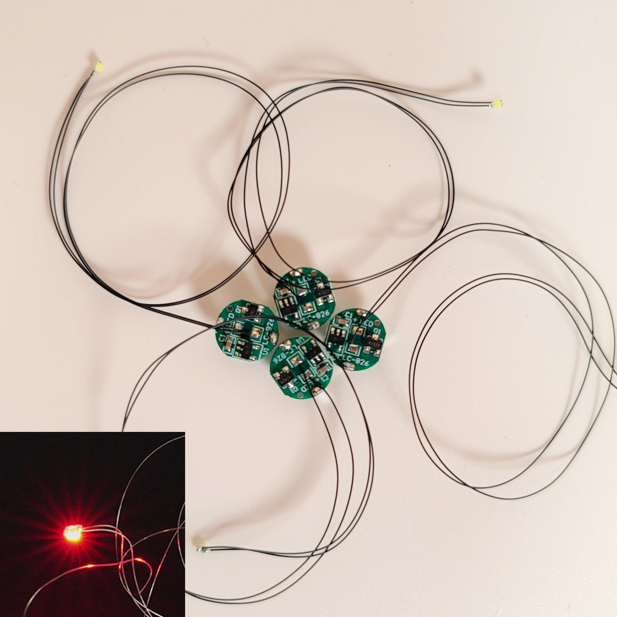 

Светодиодная подсветка Lezalic со свинцовым магнитным набором кнопочных батареек со сверхмаленькими пластиковыми проводами, переключателем, 4, (Совместимый CR927), Беспроводной, Маленький,