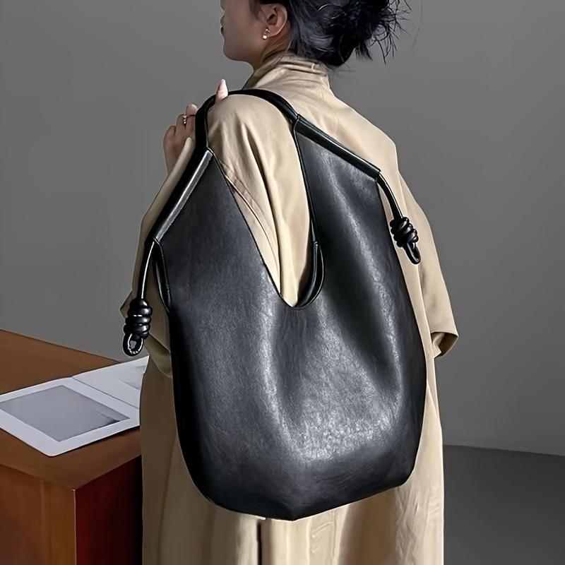 Fashionable Large Capacity Tote Bag Classic Retro Minimalist Style Spacious Faux Leather Shoulder Bag With Do Not Wash For Daily And Travel Use