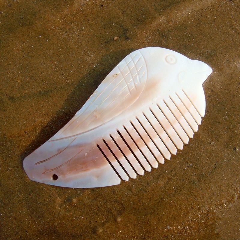

Anti Static Massage Natural Shell Comb Carving Crafts Girlfriend s Best Friend Birthday Gift Statues for Decoration Home Decor