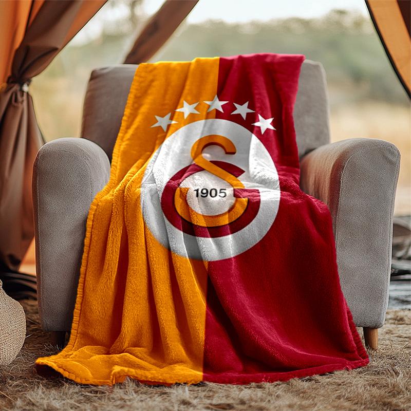 Galatasaray Flannel Blanket Soft Warm All-Season Throw, Design for Camping, Car Travel, Hiking Sofa, Bed, Office Perfect Gift for Parties