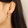 Manchettes d'Oreille Goutte d'Eau Zirconia Minimalistes Élégantes - Design Rétro Européen Américain en Acier Titane pour Femmes