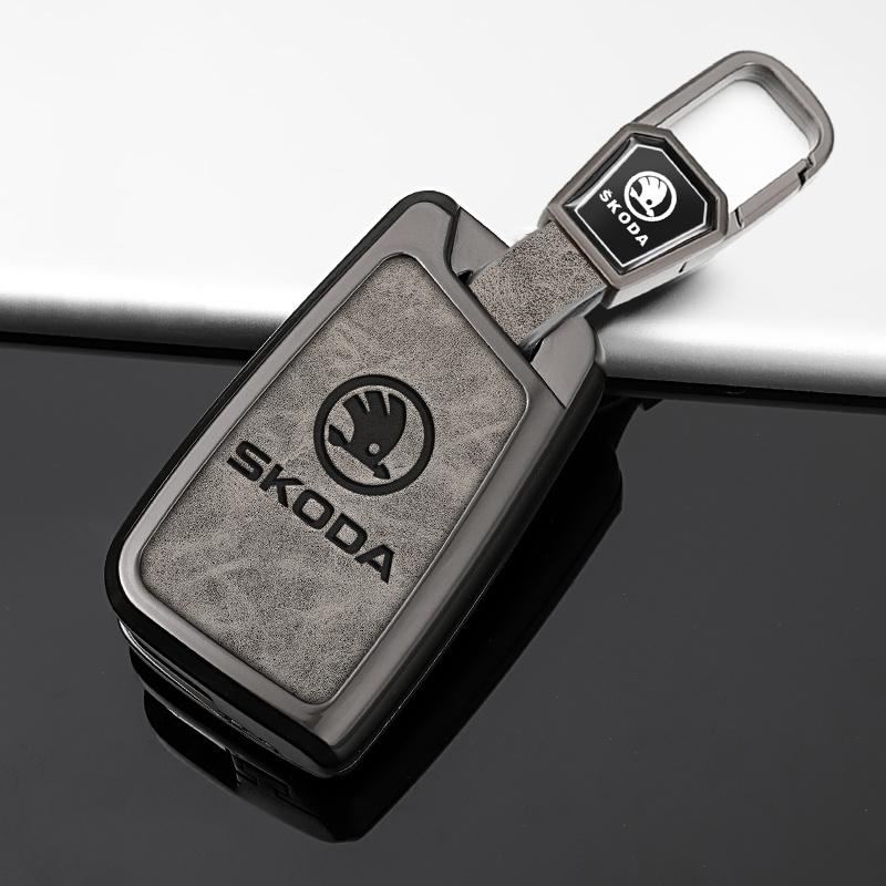 DAYB7 Car Flip Remote Key Fob Case Cover For Skoda Octavia A5 A7 Fabia Superb Kodiaq Karoq Protector Shell Bag Keychain Accessories