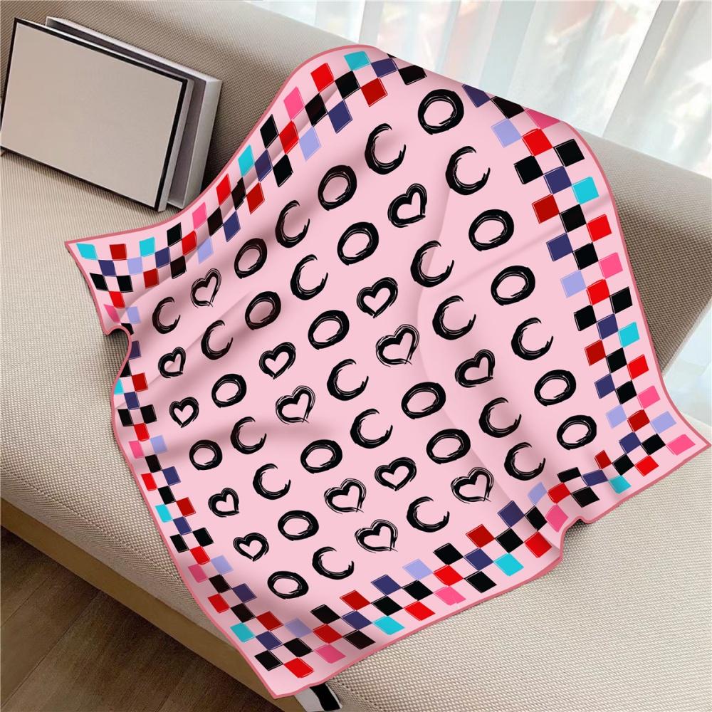 New Design Letters Flowers Printed Twill Silk Scarf Square Scarves Lady Wraps Kerchief Woman Neck Shawl Wraps Echarpes 90Cm
