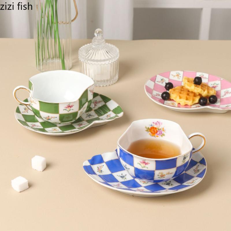 Rural Style Flower Ceramic Mug Retro Grid Coffee Cup and Saucer English Afternoon Tea Flower Tea Cup Breakfast Cups Water Cups