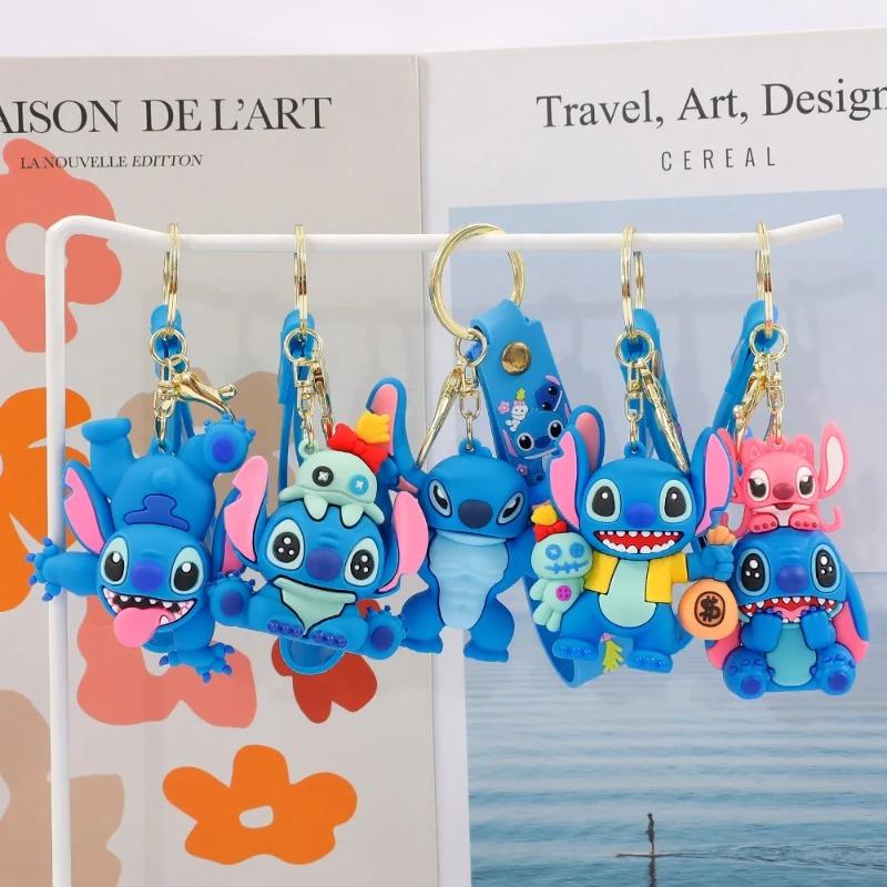 Disney Portachiavi Stitch con corna e cappello di Natale Portachiavi in PVC Carino Portachiavi di Natale per Decorazione Borsa Riempitivi per Calze Regalo