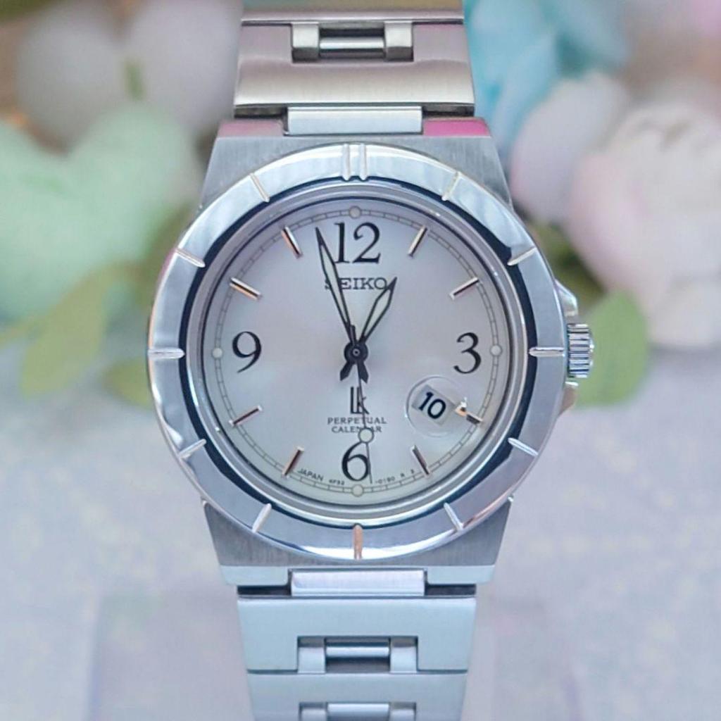 [USED] Price Reduced! SEIKO LUKIA Women's Watch 4F32 Silver