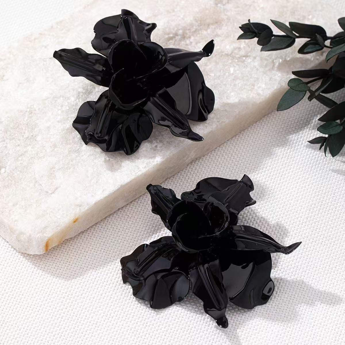 Личность Преувеличенный Цвет Дофамин Цветок Серьги Женские Интернет Знаменитости Инс Холодный Ветер Мода Пусеты чёрный