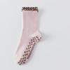 2 Paar gerüschte rutschfeste Yogastrümpfe, Vollhandflächen-Silikon-Mittelschaft-Pilates-Socken, Rutschfeste Fitness-Sportsocken, In mehreren Farben erhältlich