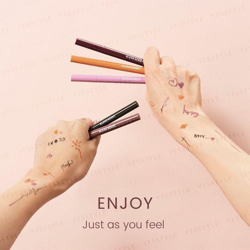 Kose - Blend Berry Liquid Eyeliner