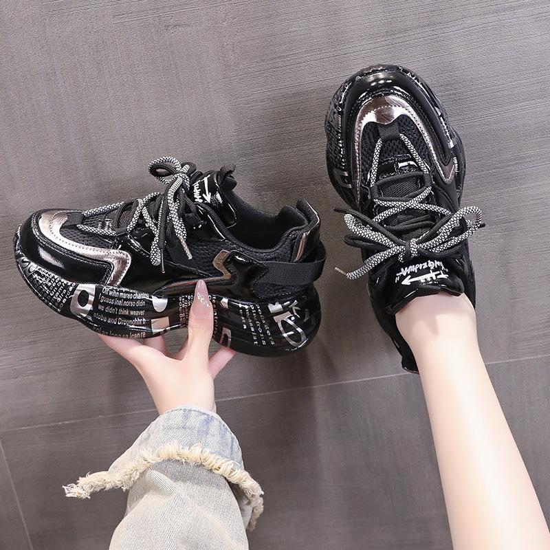 Black dad shoes women's 2025 spring new mesh lightweight breathable super fire thick-soled printed fried street sneakers