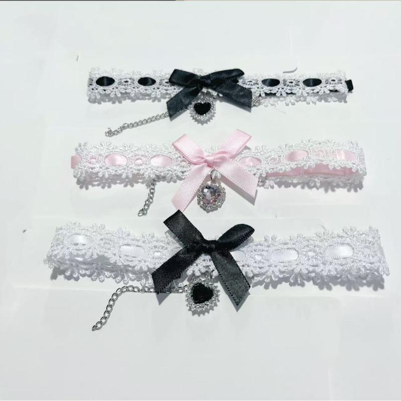 Lace Choker with Rhinestone Heart Pendant Bow Detail 1Pc Sweet Neck Accessory for Casual Daily Party Occasions