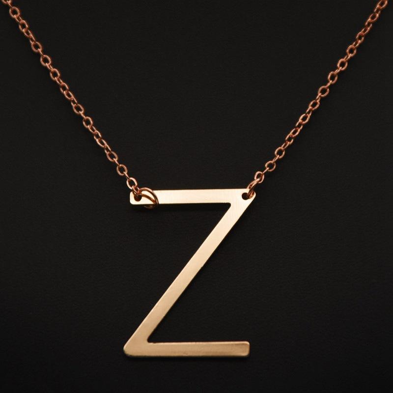 Kvinne 26 engelske bokstaver Ornament Ripple Chain Personlig brevkjede