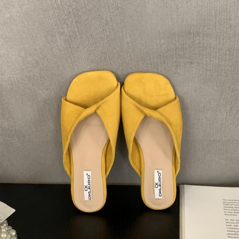 

Французские маленькие прохладные тапочки на плоской подошве женская обувь носить 2025 новый летний мягкая подошва универсальные пляжные сандалии на одной перемычке 40 жёлтый